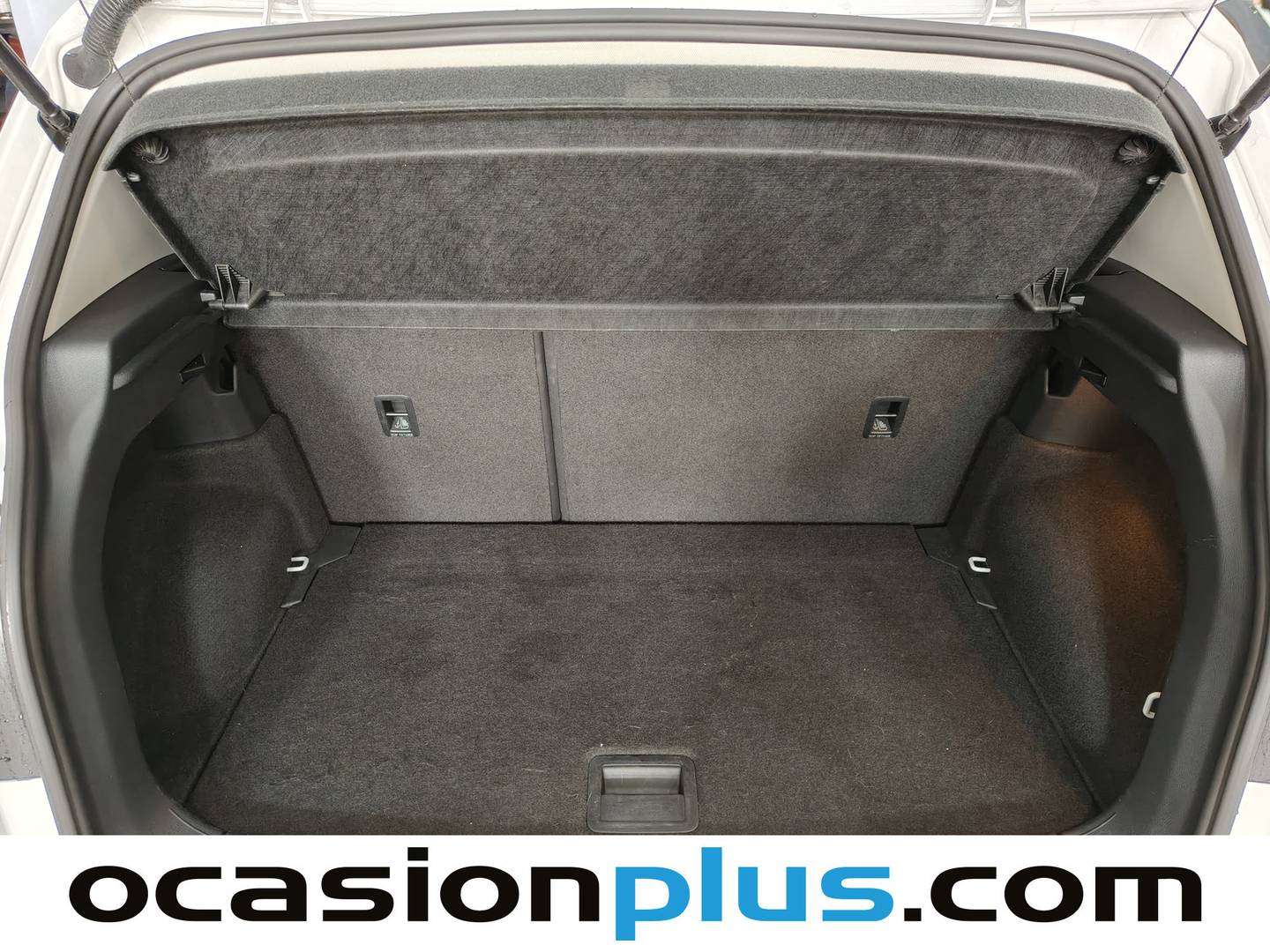 Foto Volkswagen T-Cross Volkswagen T-Cross Advance 1.0 TSI (95 CV)