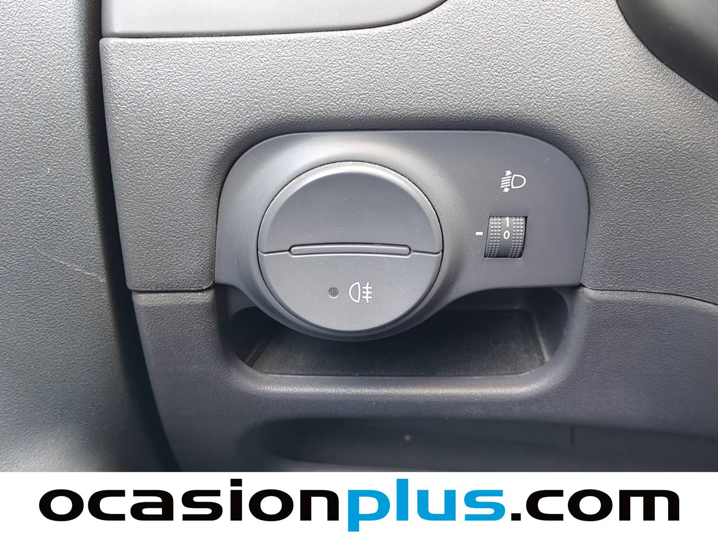 Extras y acabados del KIA Rio KIA Rio 1.4 DOHC EXI (94 CV)