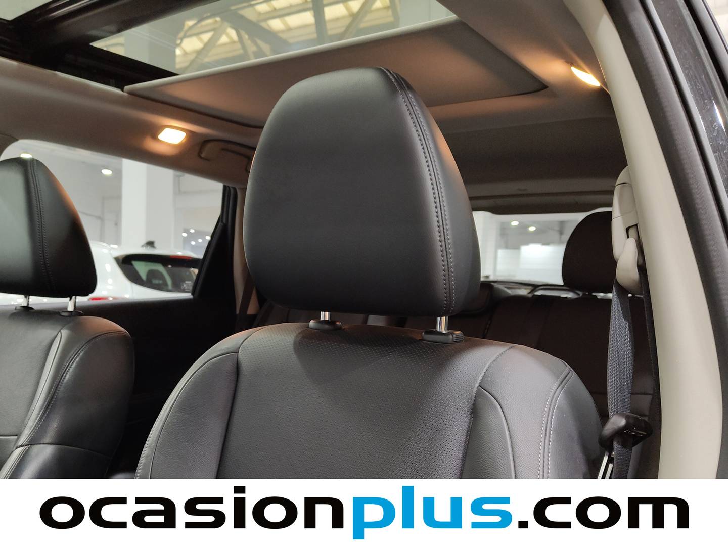 Equipamiento del Nissan X-TRAIL Nissan X-Trail dCi 130 Tekna 4x4-i (130 CV)