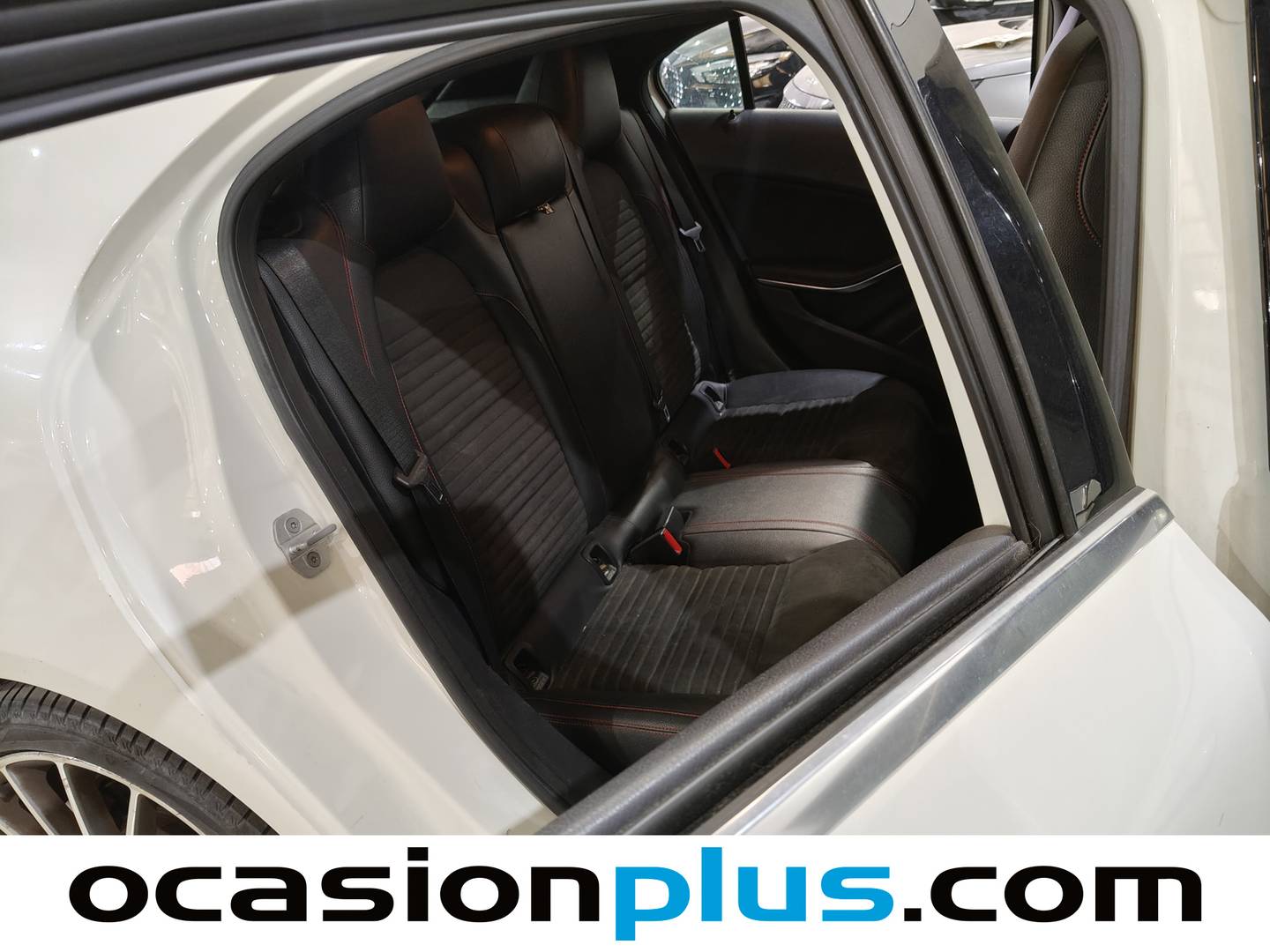 Foto asientos traseros Mercedes Clase A Mercedes Clase A 180 CDI Urban Pack AMG (109 CV)