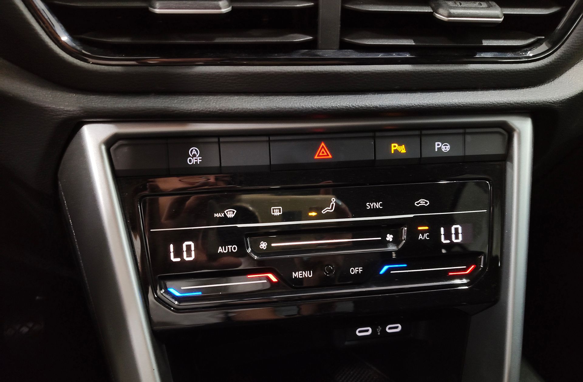 Volkswagen T-Roc Life 1.0 TSI - foto 38