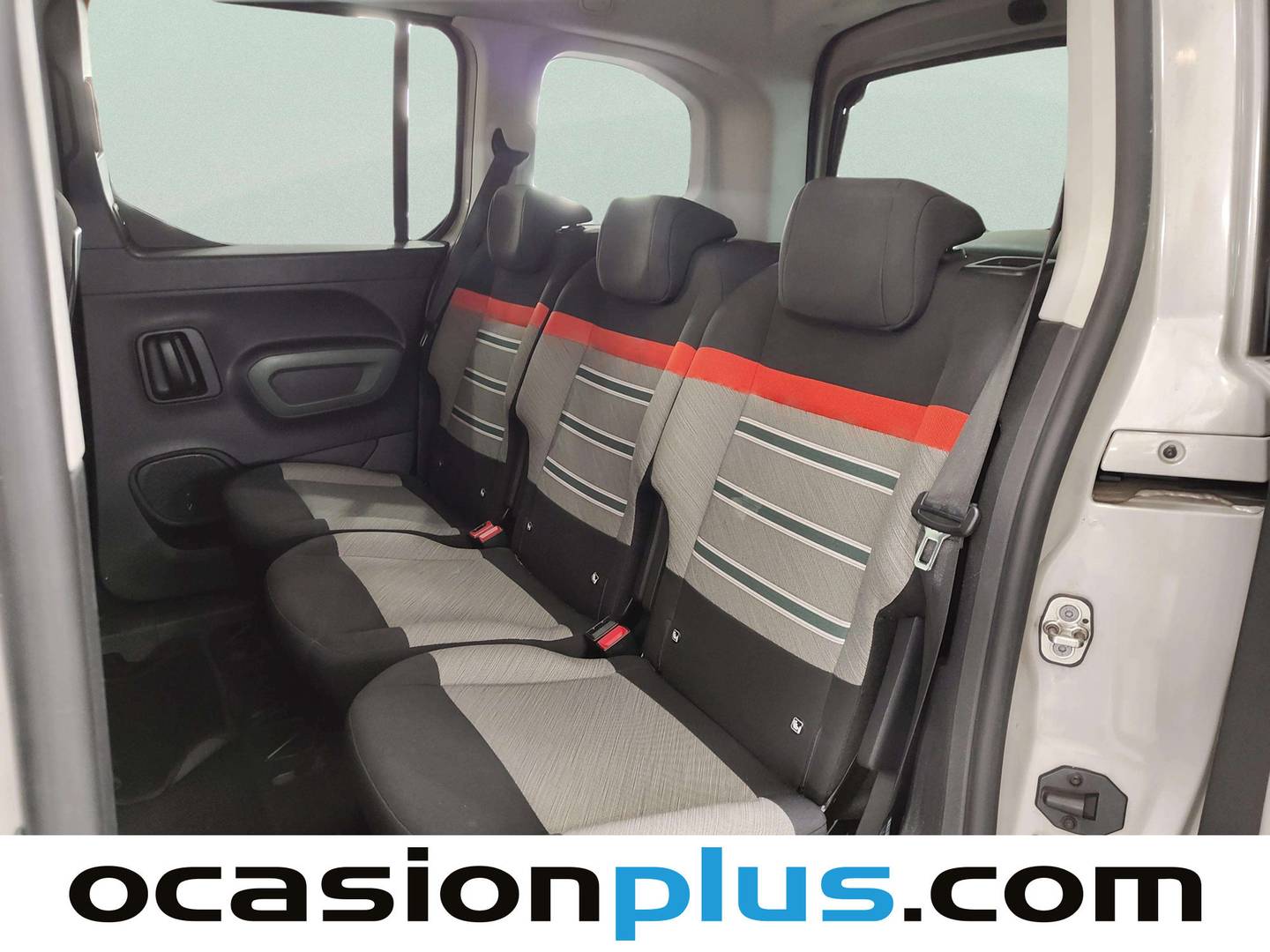 Foto asientos traseros Citroën Berlingo Citroën Berlingo BlueHDi 130 S&S Talla M Shine (130 CV)