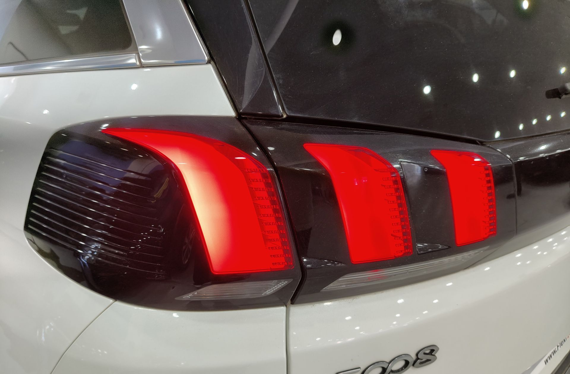 Peugeot 5008 BlueHDi 130 GT Line EAT8 - foto 19