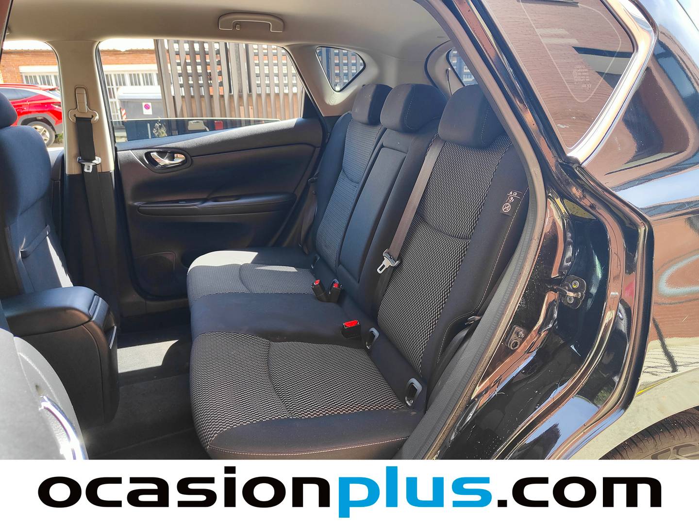 Foto asientos traseros Nissan PULSAR Nissan Pulsar 1.5 dCi Acenta (110 CV)