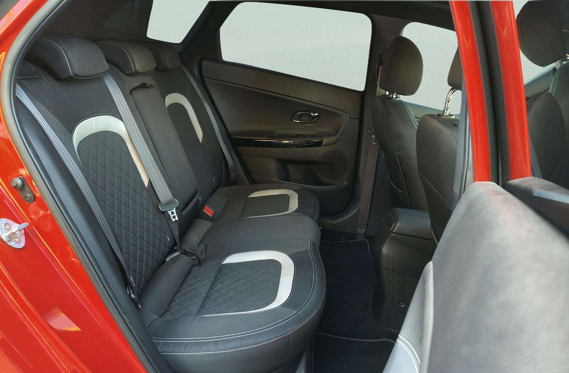 Kia Ceed 1.6 CRDi VGT GT Line - foto 18