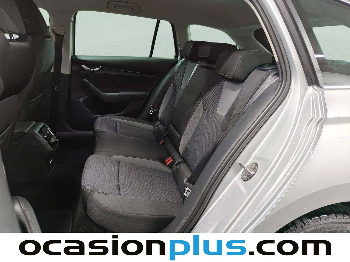 Foto asientos traseros Skoda Octavia Skoda Octavia Combi 1.5 TSI m-HEV Selection DSG (150 CV)