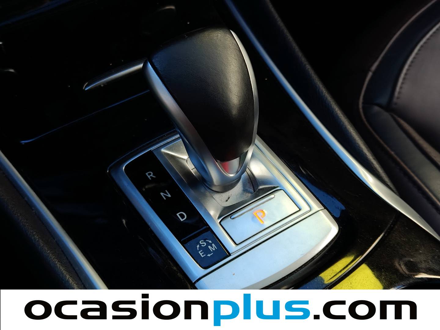 Foto Infiniti QX30 Infiniti QX30 2.2D Premium Tech AWD 7DCT 125 kW (170 CV)