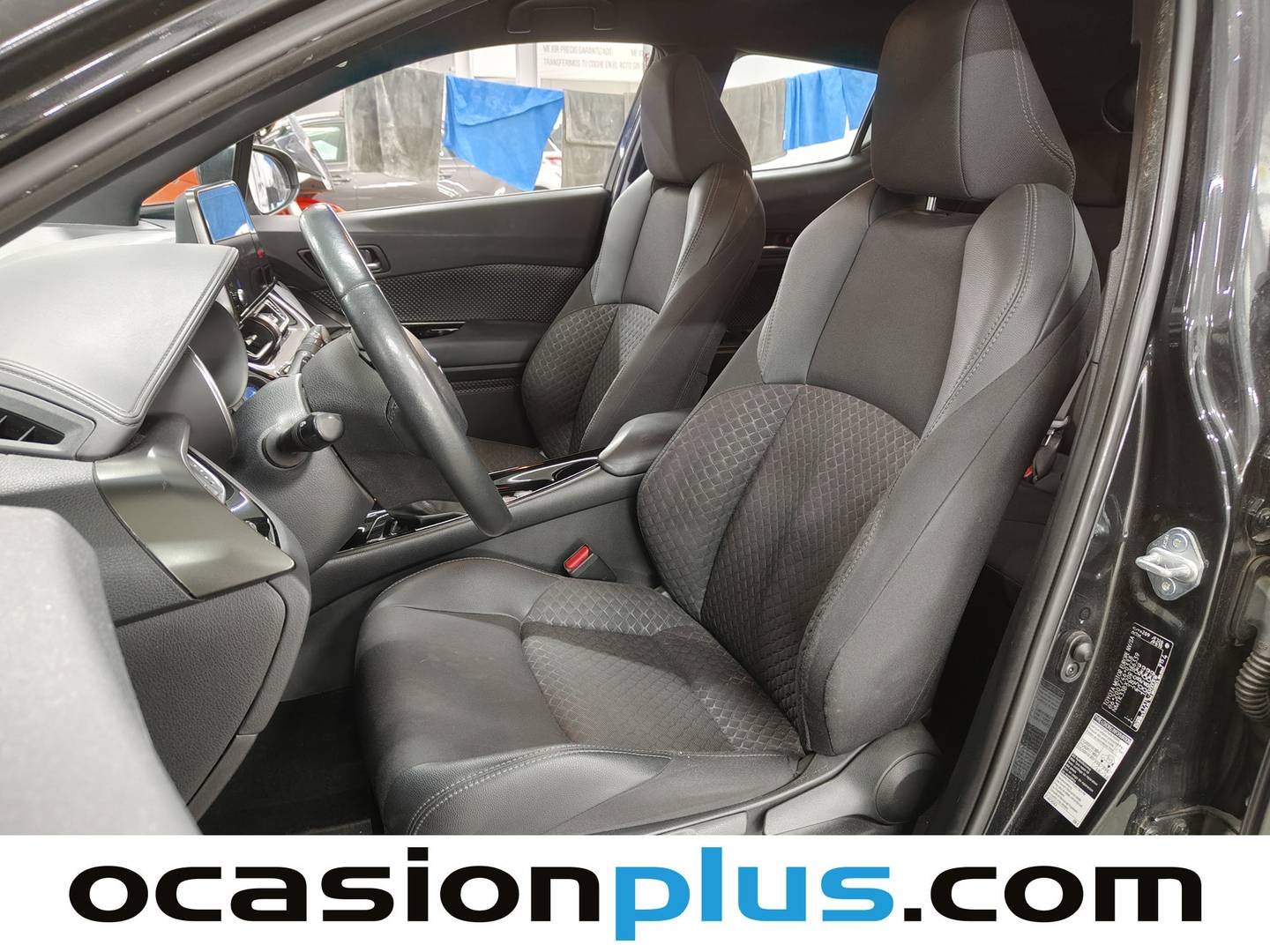Foto asientos delanteros Toyota C-HR Toyota C-HR 1.8 125H Advance (122 CV)
