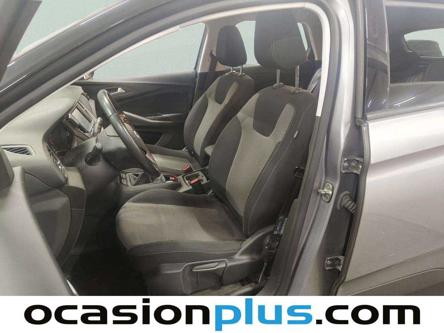 Foto asientos delanteros Opel Grandland X Opel Grandland X 1.2 Turbo Edition (130 CV)