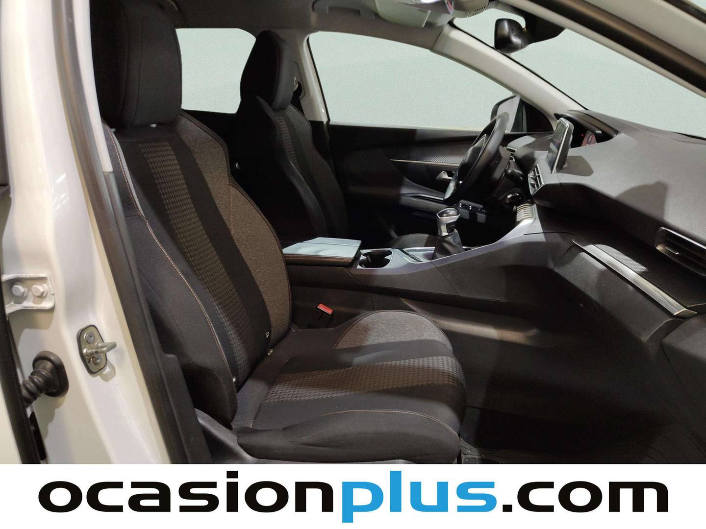 Peugeot 3008 Peugeot 3008 PureTech 130 Active (130 CV) km 0
