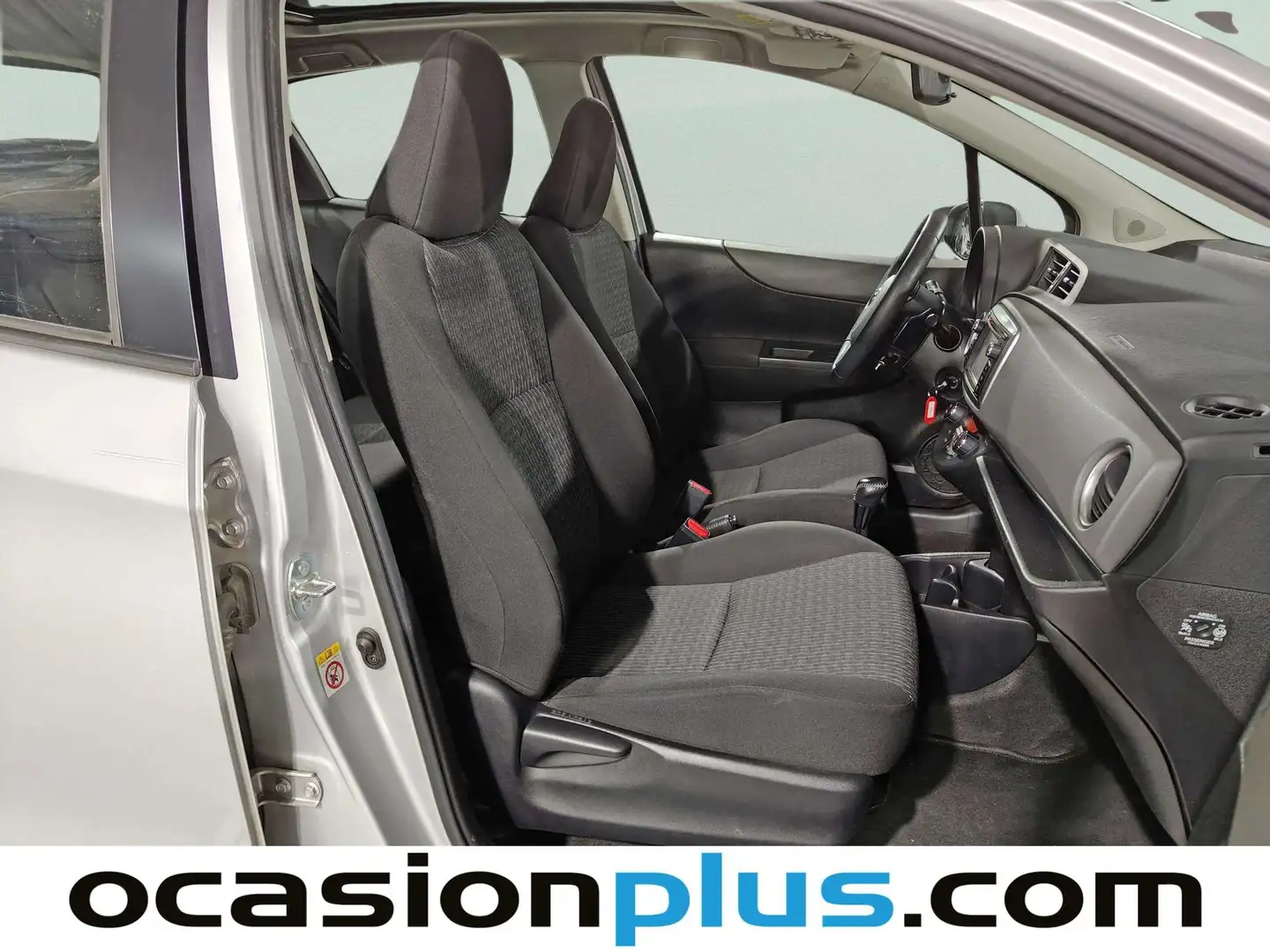 Foto Toyota Yaris Toyota Yaris 100 Active MultiDrive (99 CV)