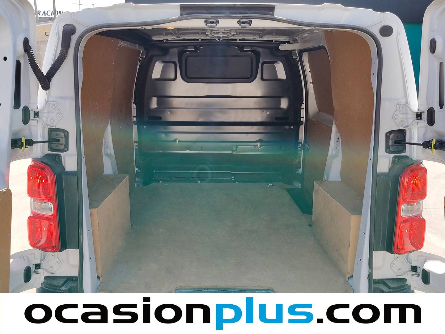 Foto asientos traseros Opel Vivaro Opel Vivaro Furgon BlueHDi 120 (120 CV)