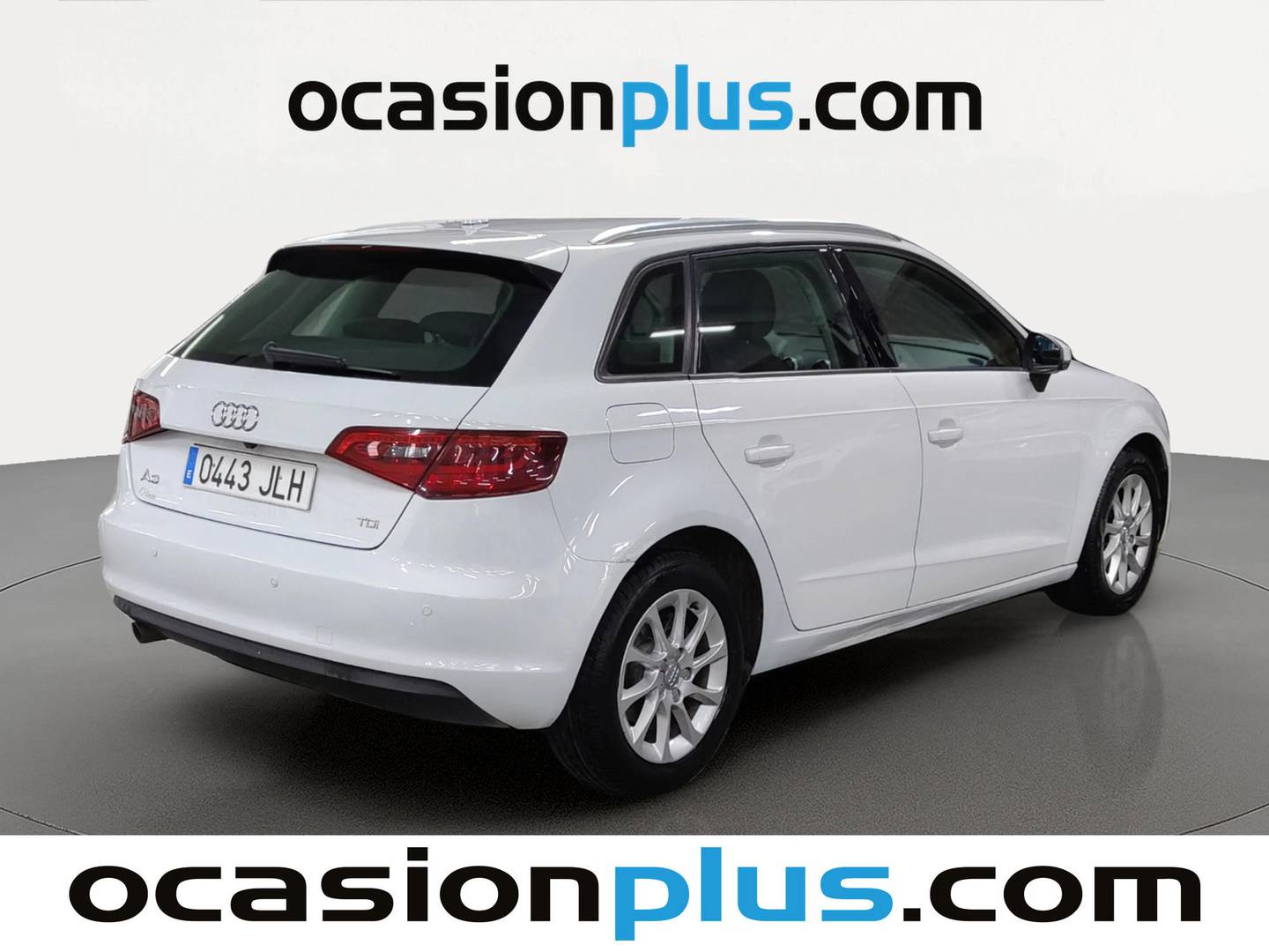 Foto trasera Audi A3 Audi A3 Sportback Attraction 1.6 TDI clean diesel (110 CV) S tronic derecha