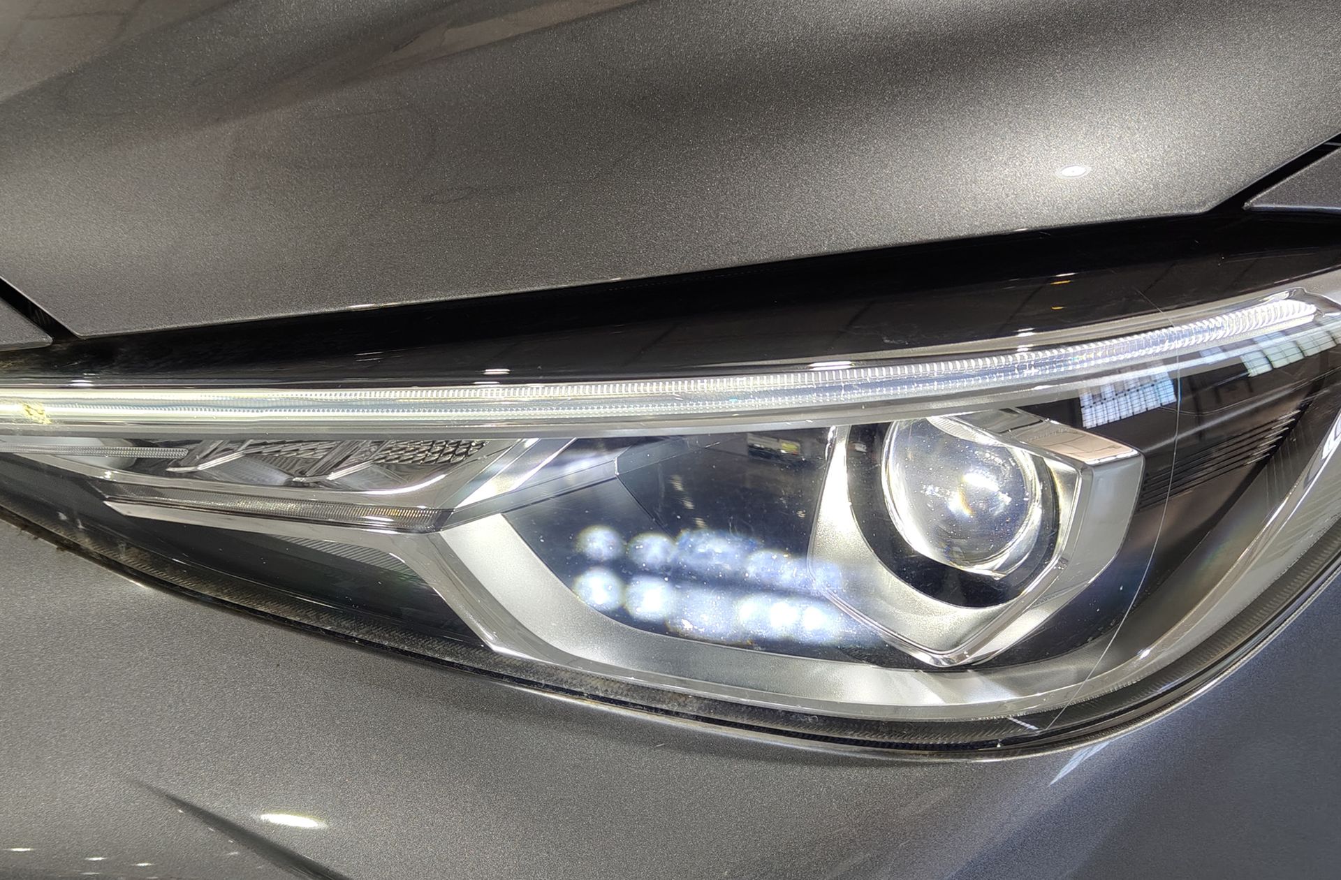 MG ZS 1.5 Hybrid+ Luxury - foto 16