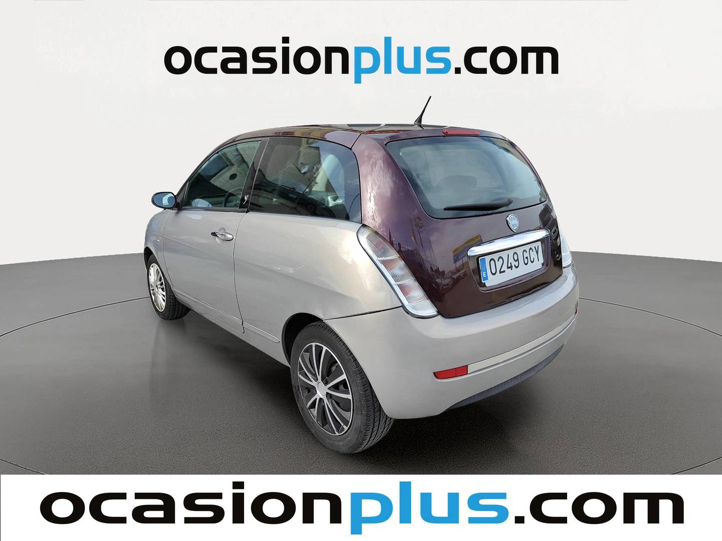 Foto trasera Lancia Ypsilon Lancia Ypsilon 1.3 JTD Platino (90 CV) izquierda