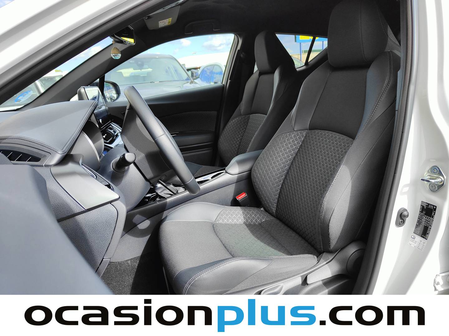 Foto asientos delanteros Toyota C-HR Toyota C-HR 1.8 125H Advance (122 CV)