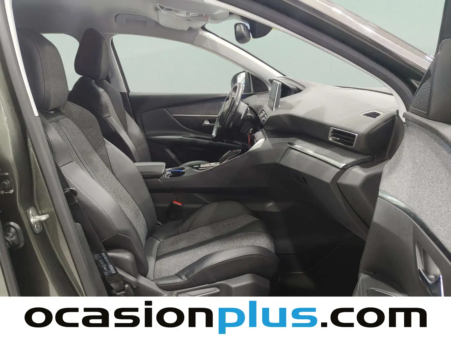 Foto Peugeot 5008 Peugeot 5008 Allure 1.2L PureTech (130CV) EAT8 7 plazas