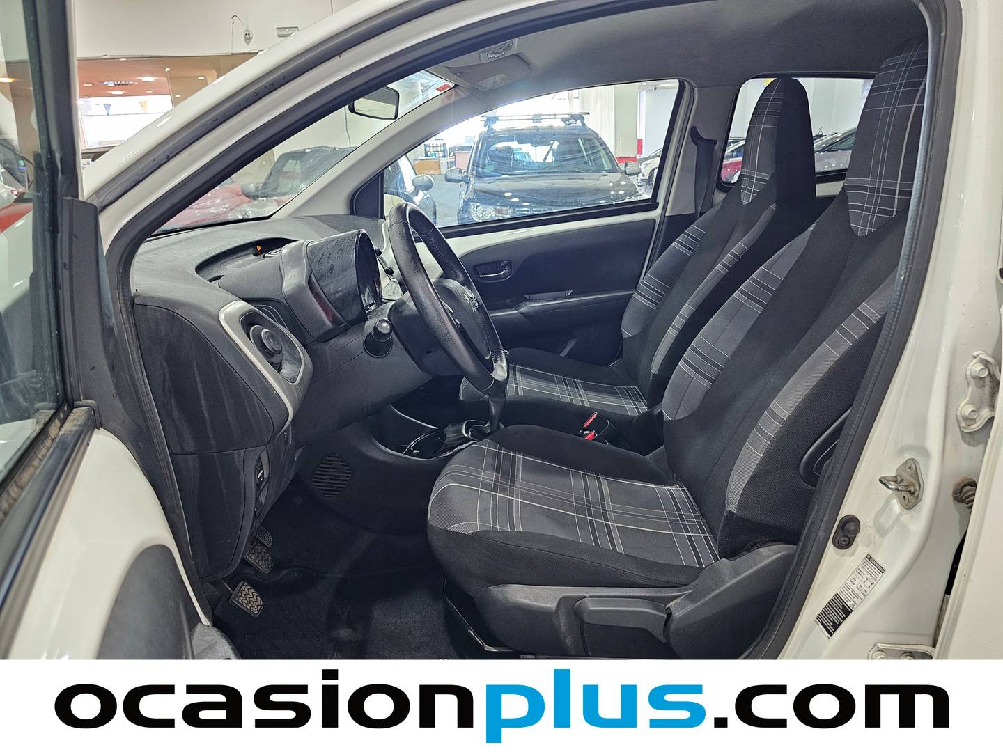 Foto Peugeot 108 Peugeot 108 1.2 PureTech Allure  (82 CV)