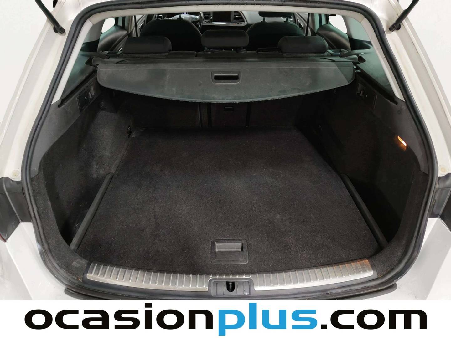 Foto Seat León SEAT León ST ST 1.6 TDI S&S Style Plus (115 CV)