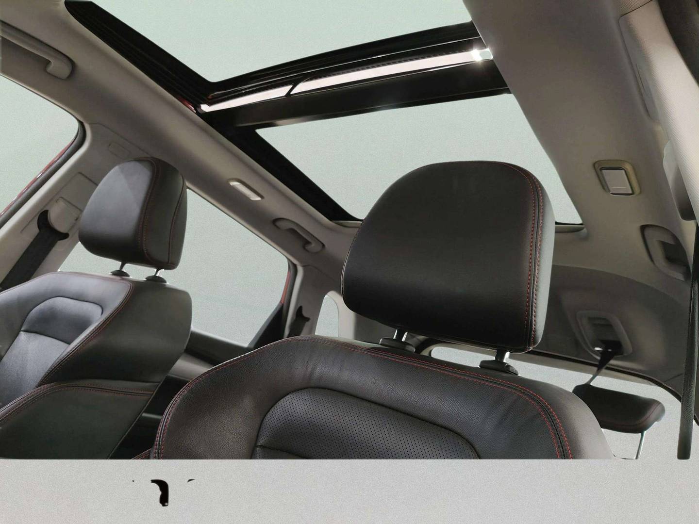 Extras y acabados del SWM G01 SWM G01 1.5T Luxury (131 CV)