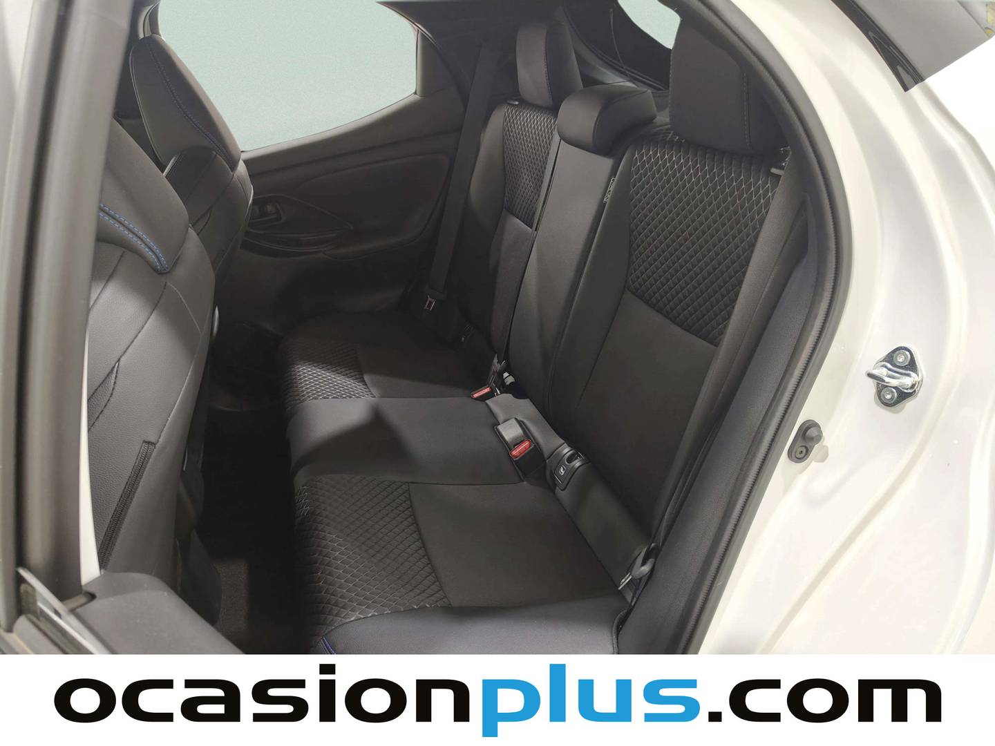 Foto asientos traseros Toyota Yaris Toyota Yaris 120H Style (116 CV)
