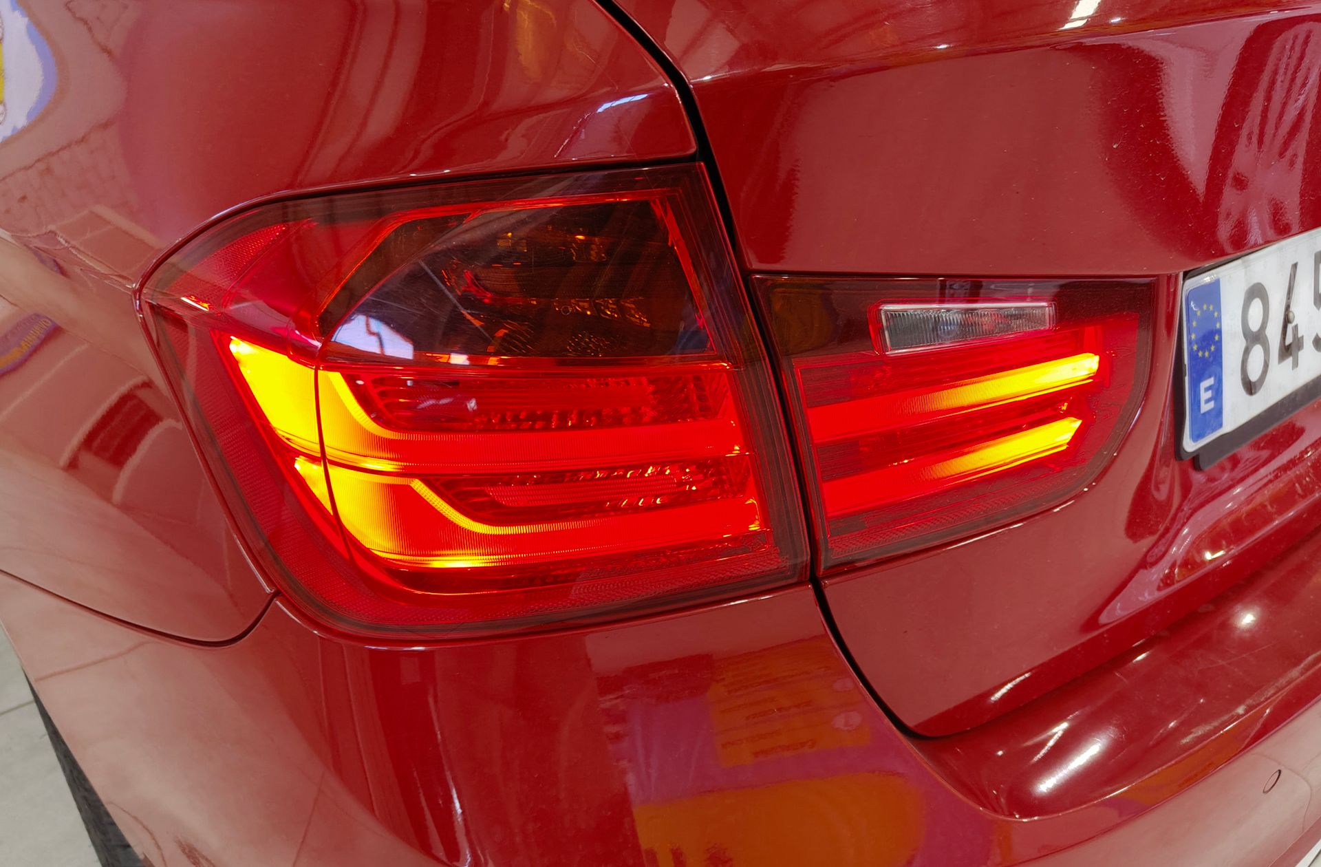 BMW Serie 3 318d - foto 15