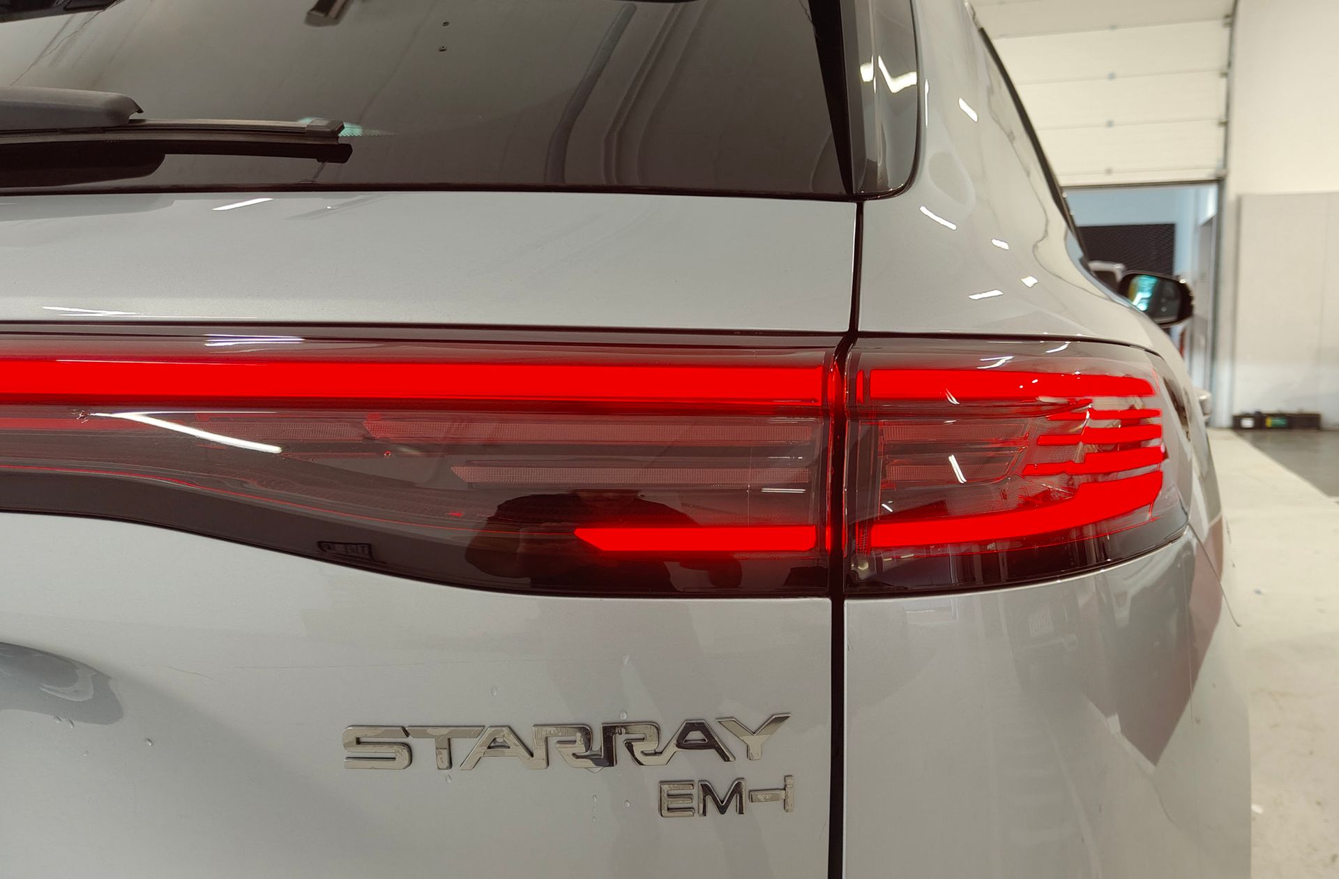 Geely Starray EM-i 1.5 PHEV Pro - foto 16