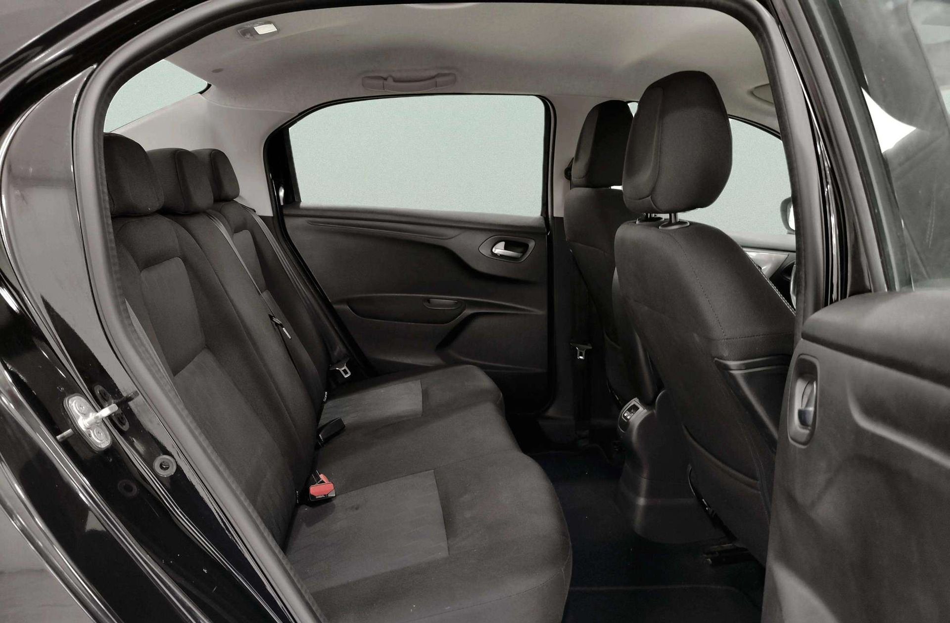 Citroën C-Elysée PureTech 82 Shine - foto 17