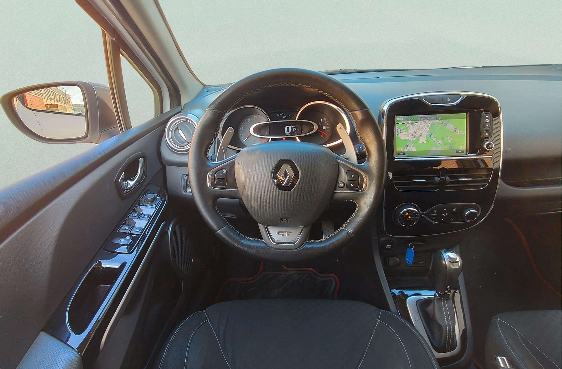Renault Clio GT TCe EDC - foto 19
