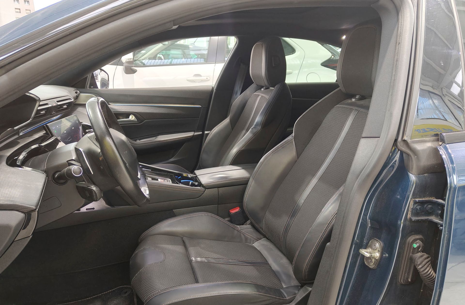 Peugeot 508 BlueHDi 130 GT Line EAT8 - foto 12