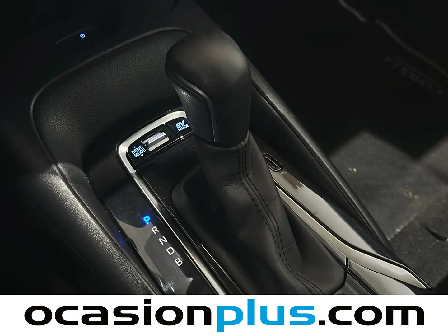 Foto Toyota Corolla Toyota Corolla 1.8 125 Híbrido Active Tech E-CVT Sedán (122 CV)