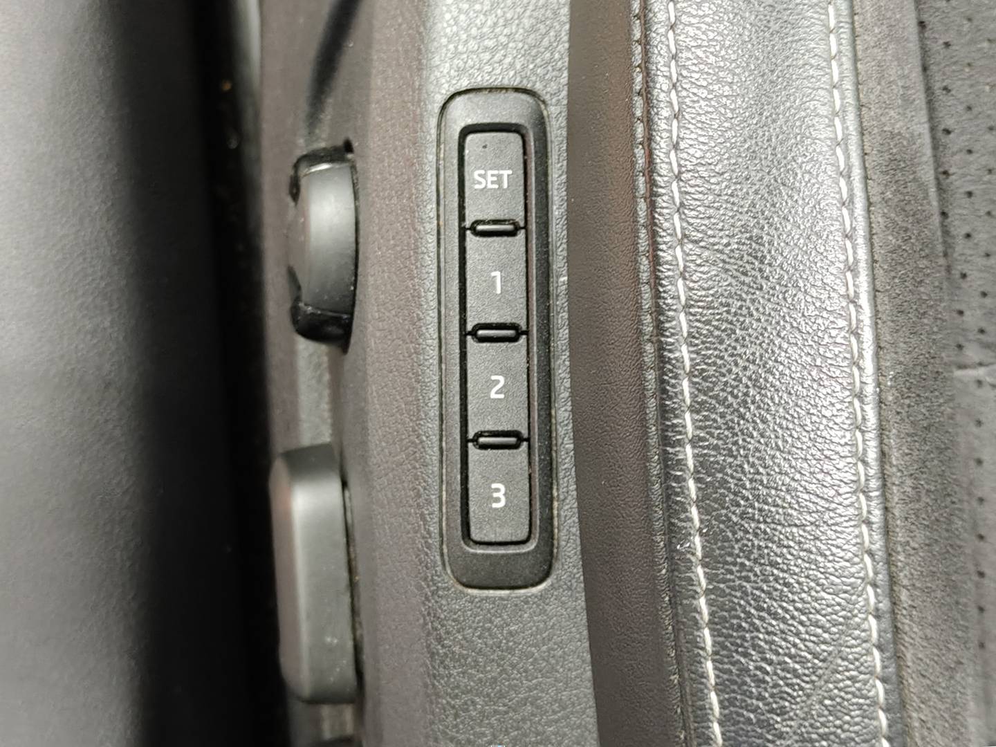 Foto Skoda Superb Skoda Superb Combi 2.0 TSI Sportline 4x4 DSG (272 CV)