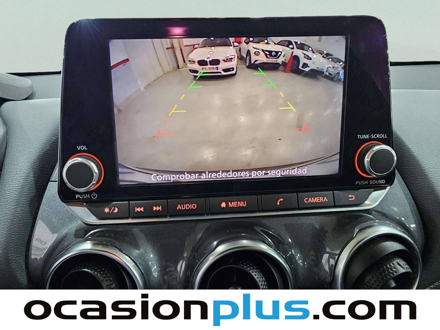 Extras y acabados del Nissan JUKE Nissan Juke DIG-T N-Connecta 4x2 DCT (114 CV)
