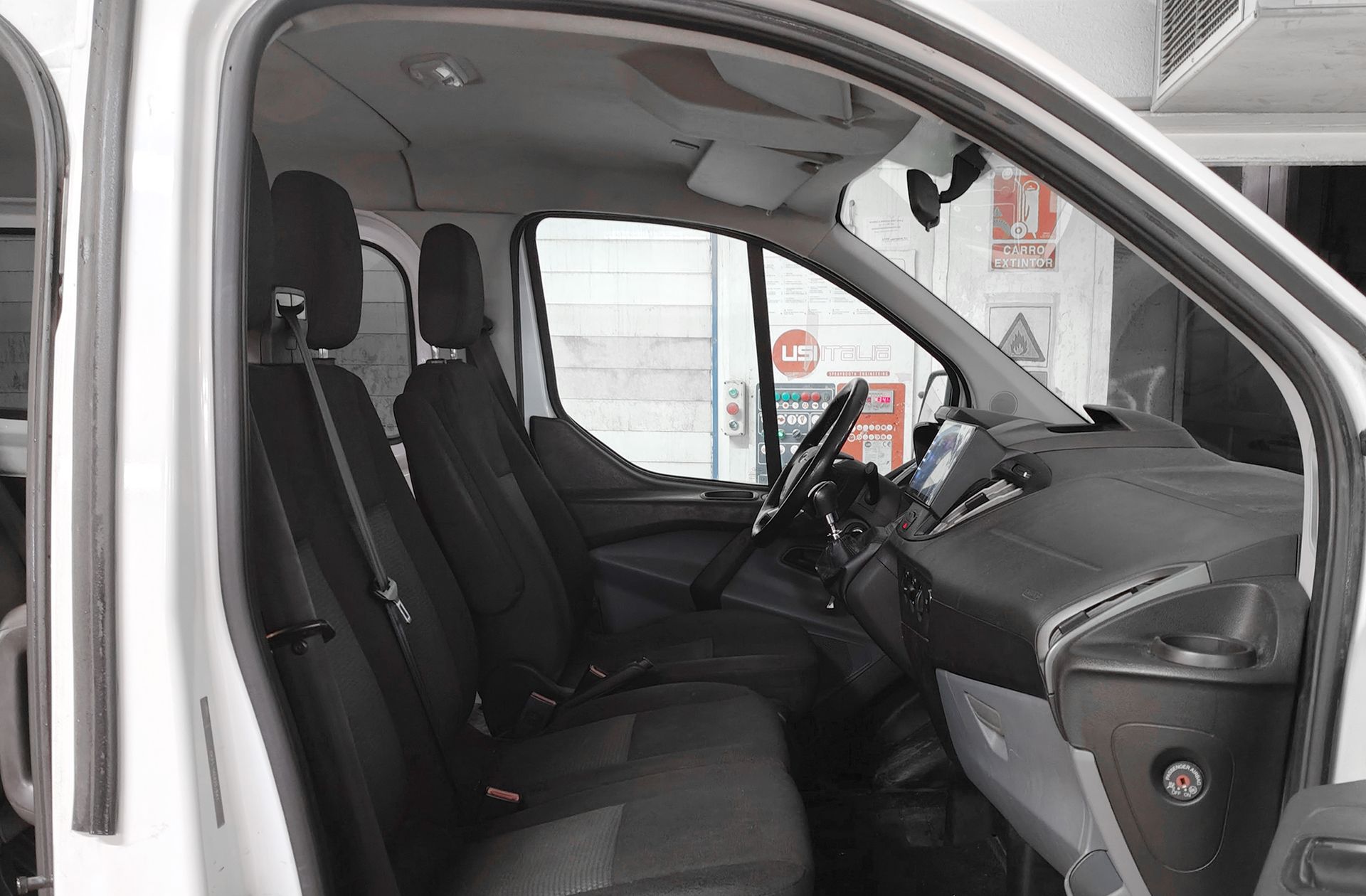 Ford Transit Custom 2.0 TDCi 310 L1 Trend 6 plazas - foto 15