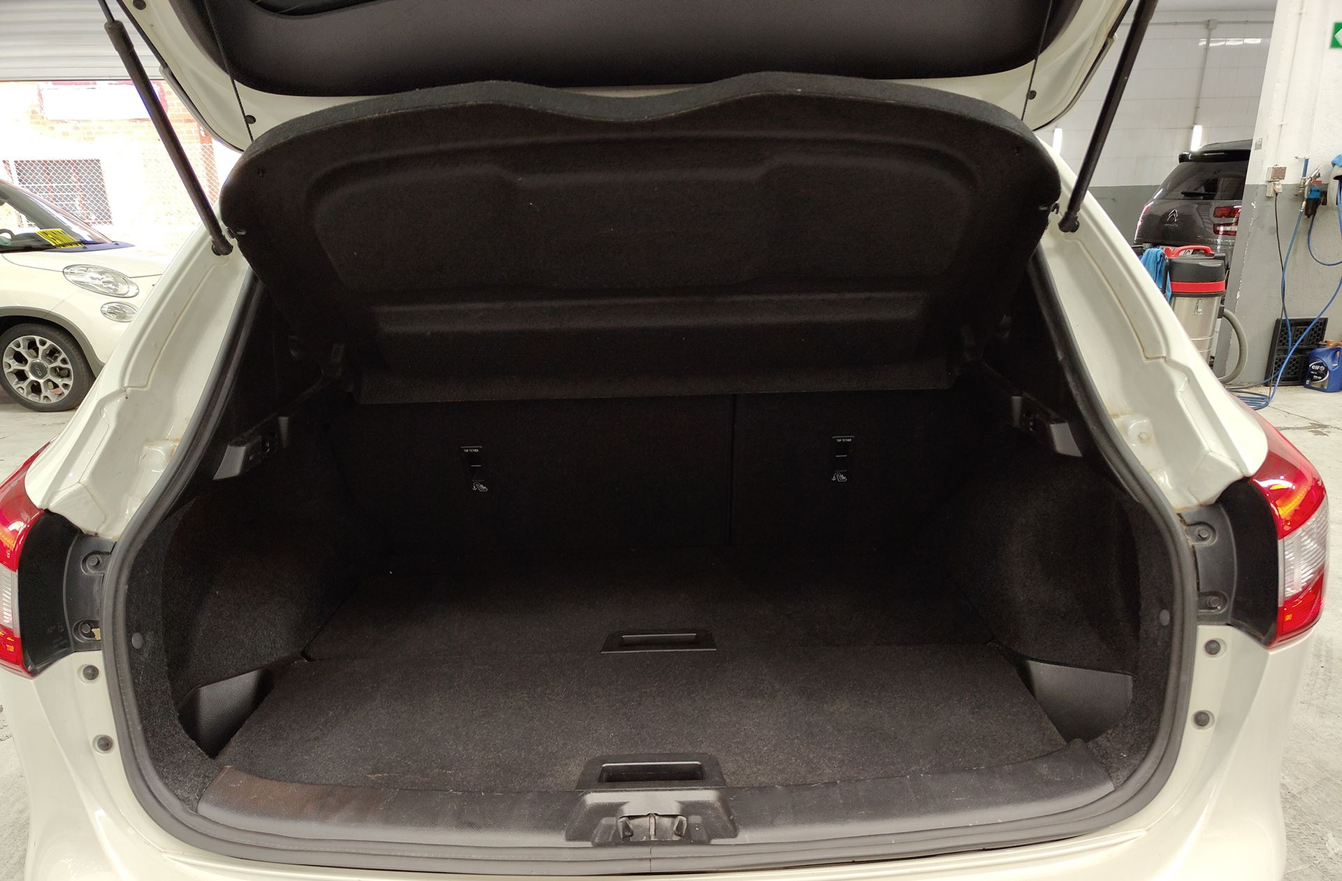 Nissan Qashqai DIG-T 115 N-Connecta 4x2 XTronic - foto 14