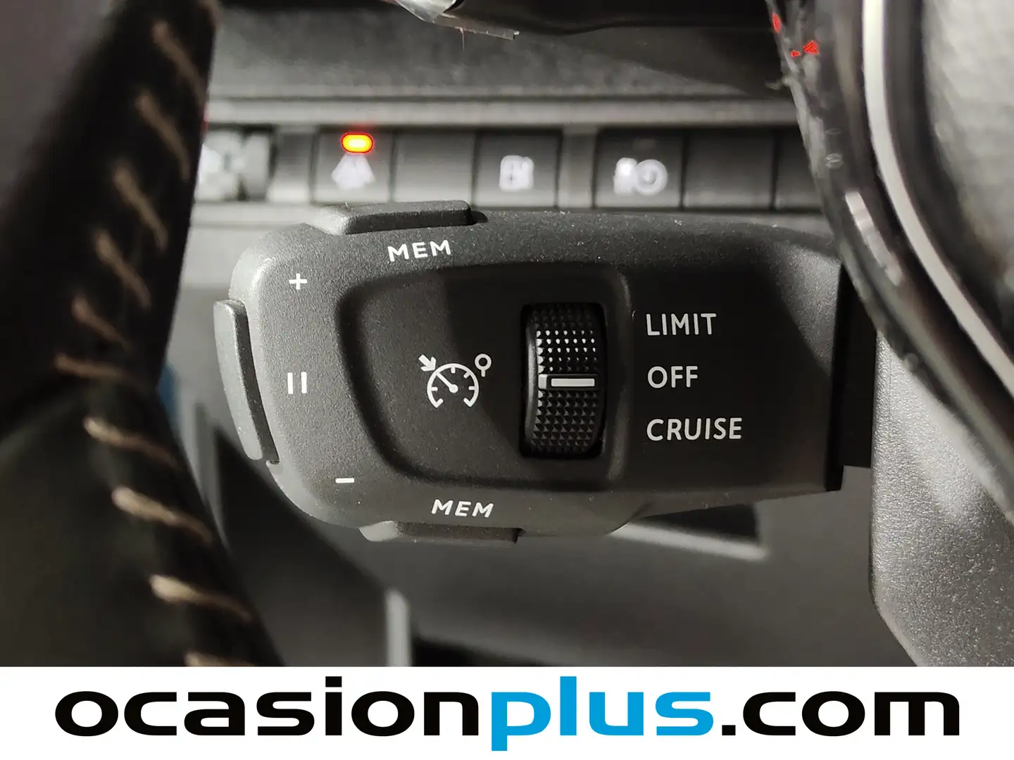 Foto Peugeot 3008 Hybrid Peugeot 3008 Hybrid 225 Allure e-EAT8 (225 CV)