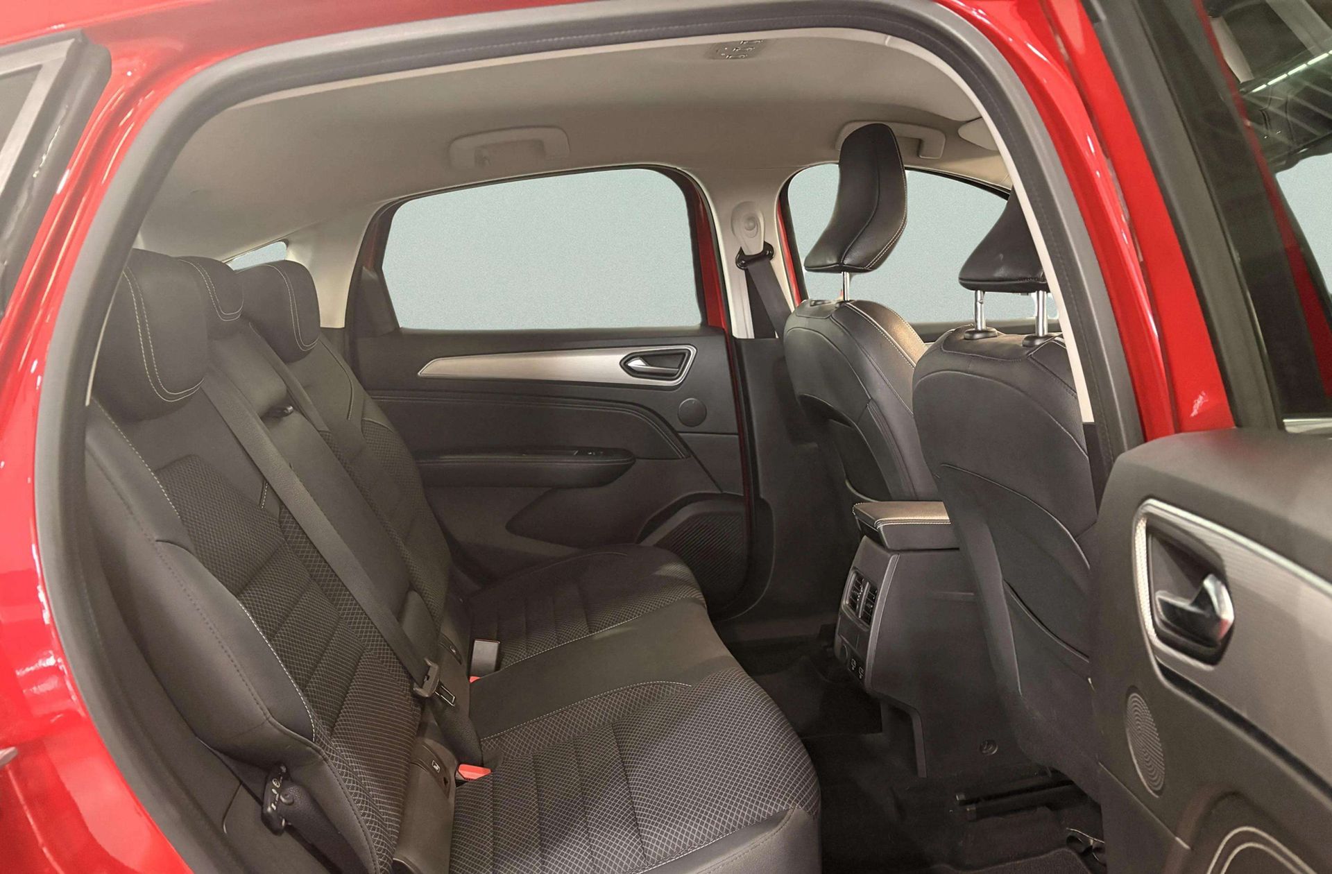 Renault Arkana Zen E-Tech Híbrido - foto 18