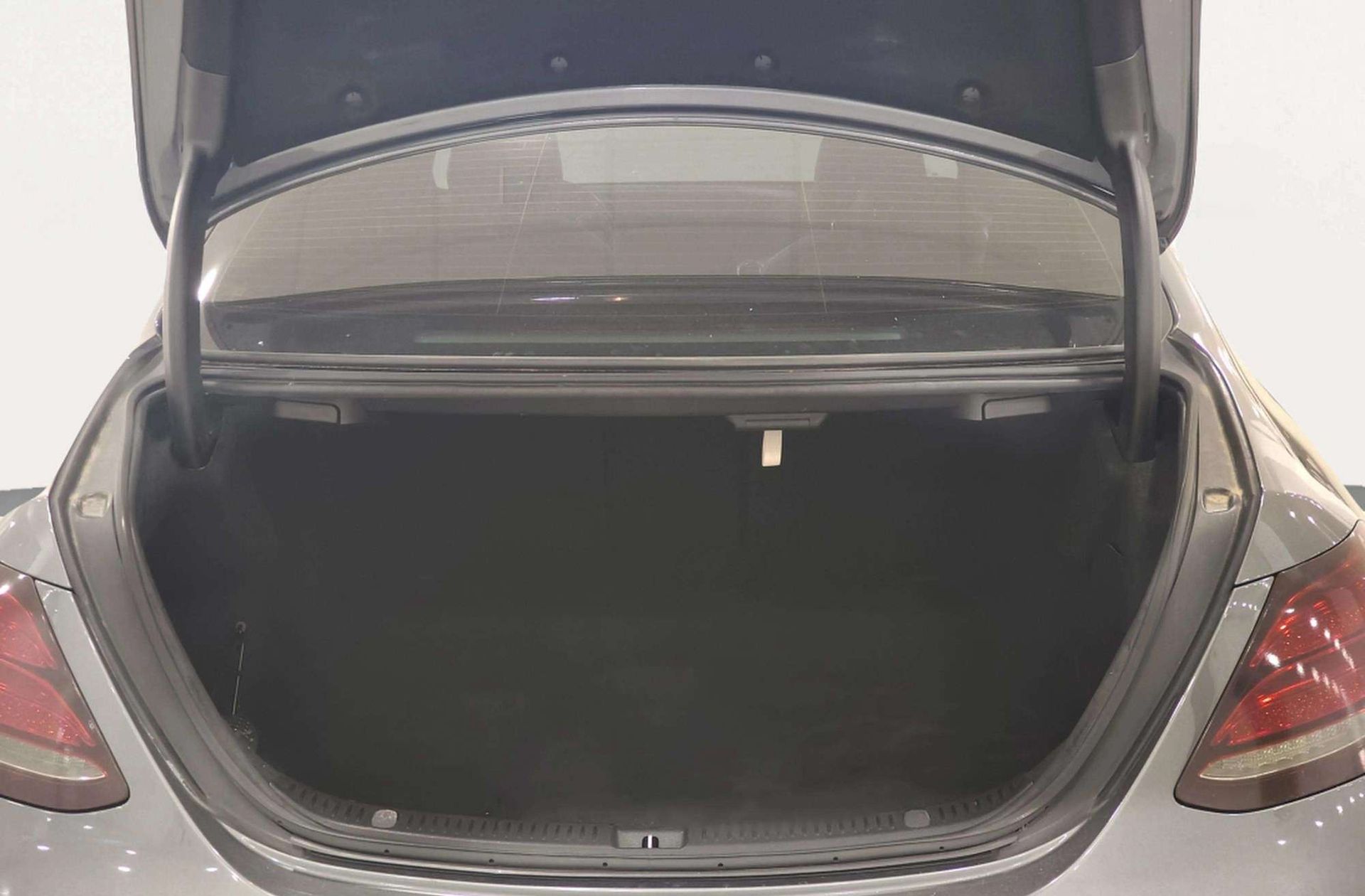 Mercedes-Benz Clase E E 350 d - foto 19