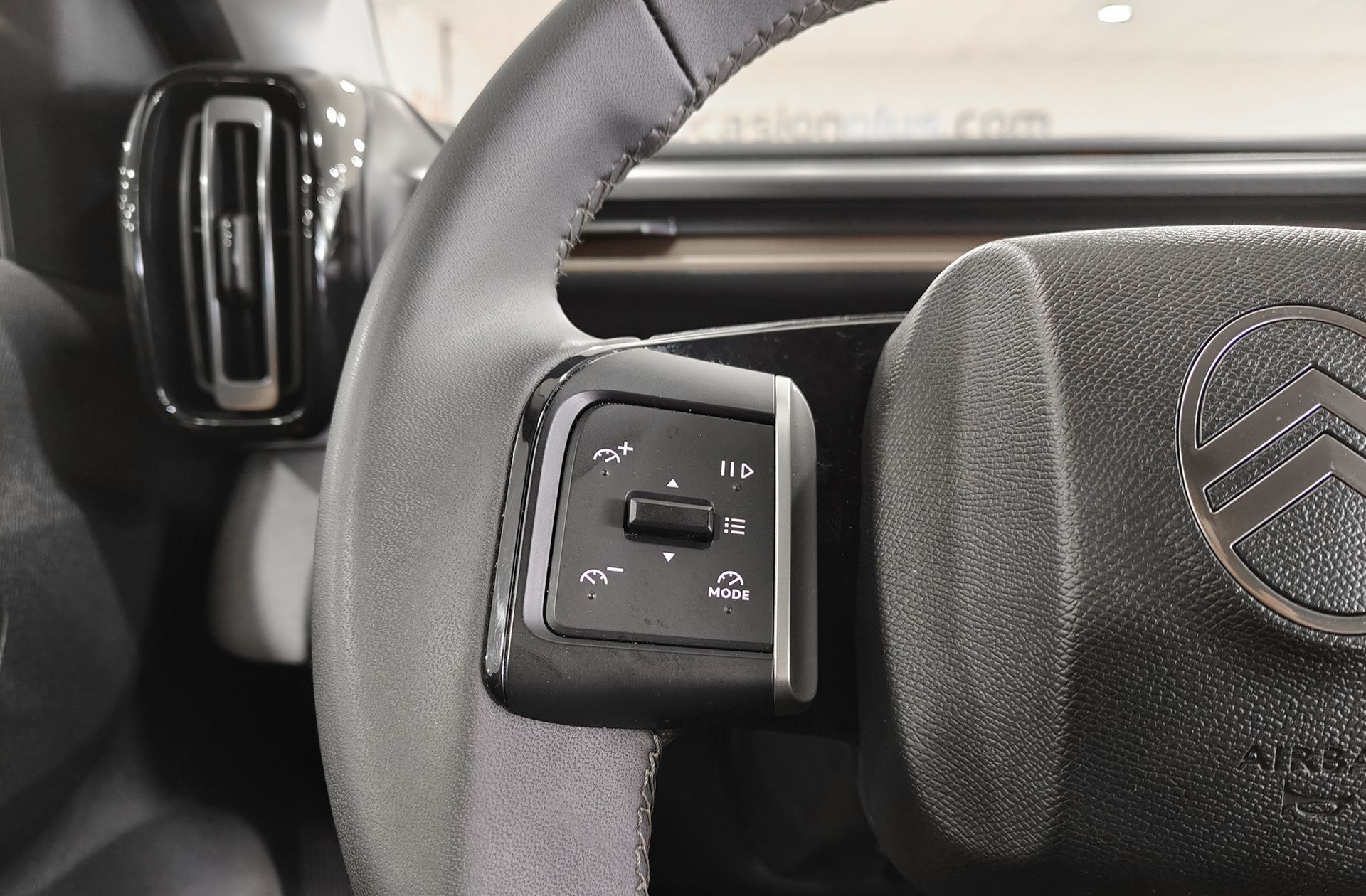 Citroën C3 Aircross Hybrid 145 Plus e-DCS6 - foto 25