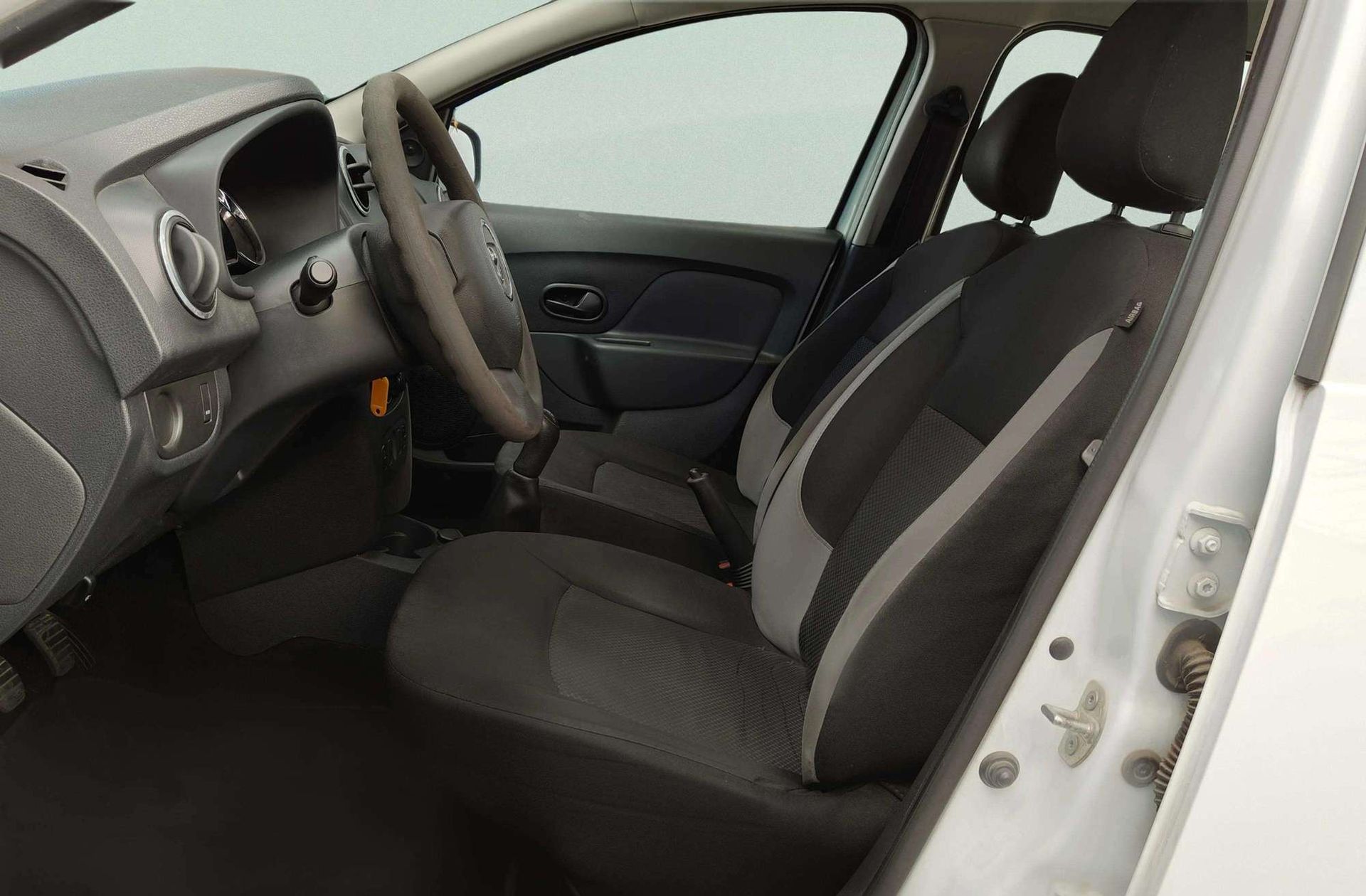 Dacia Sandero Ambiance dCi - foto 7