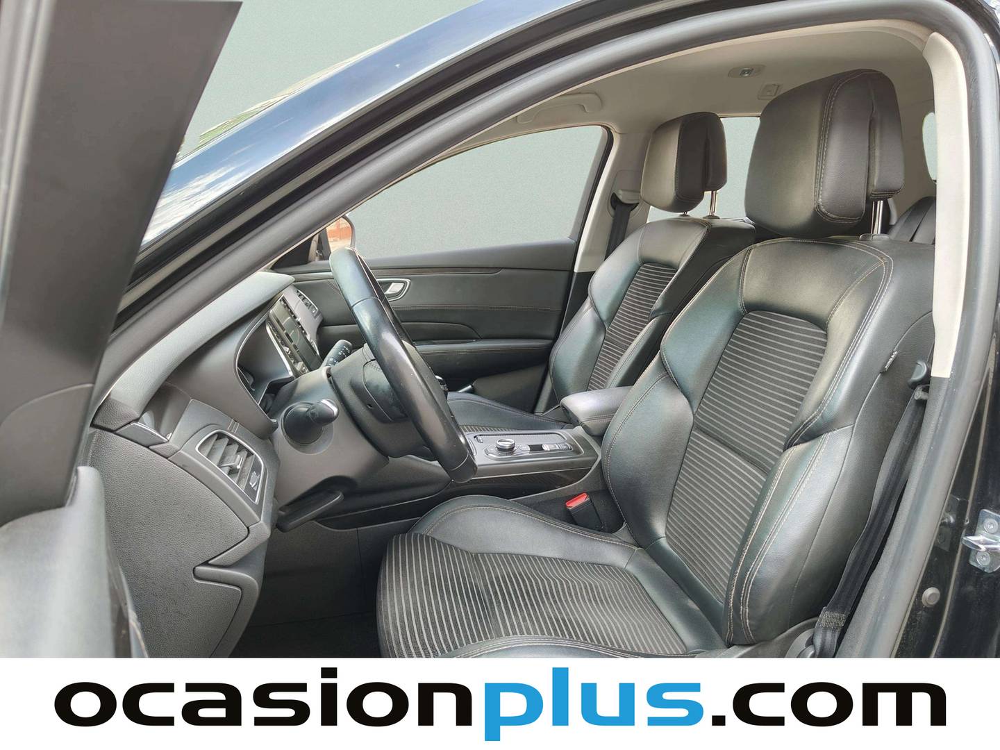 Foto asientos delanteros Renault Talisman Renault Talisman Sport Tourer Zen Blue dCi (150 CV)