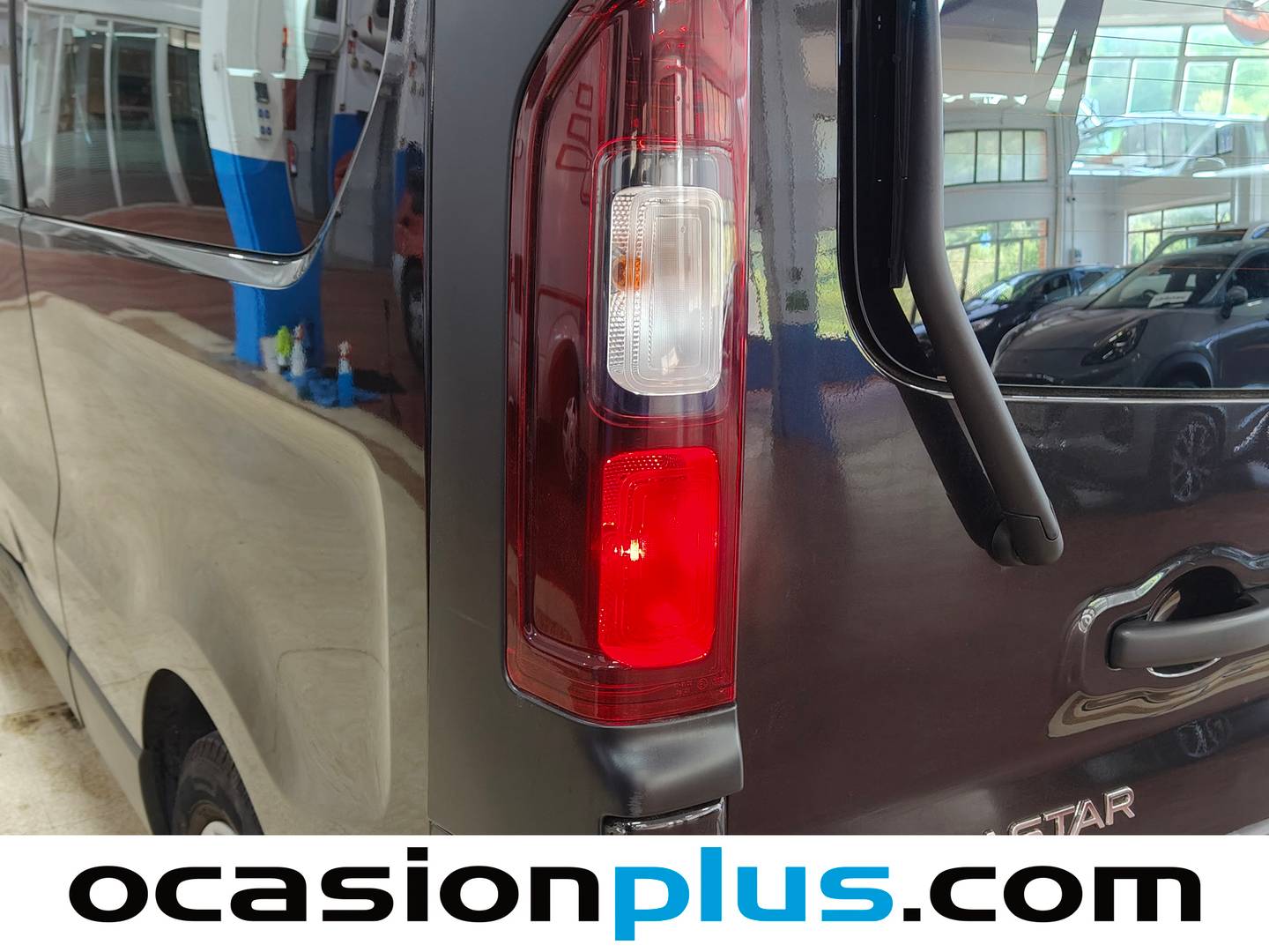 Extras del Nissan Primastar Nissan Primastar 2.0 dCi L2H1 Go (150 CV) 9 Plazas