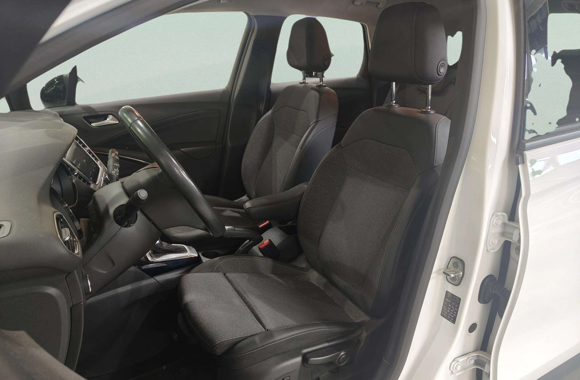 Opel Crossland 1.2 Business Elegance - foto 12