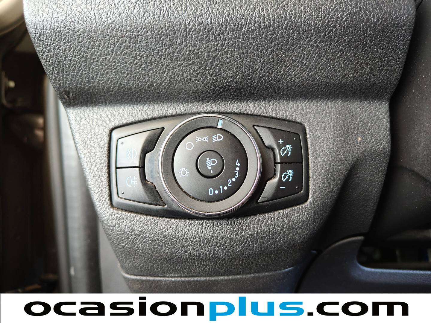 Extras y acabados del Ford Tourneo Courier Ford Tourneo Courier 1.0 EcoBoost Ambiente (100 CV)