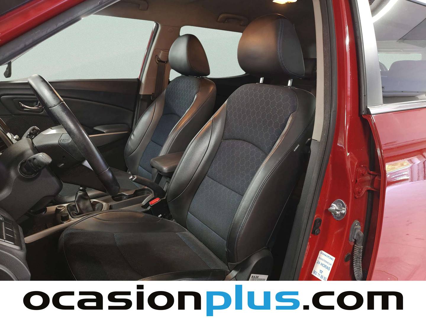 Foto asientos delanteros SsangYong Tivoli SsangYong Tivoli G16 1.6 Limited 4x2 (128 CV)