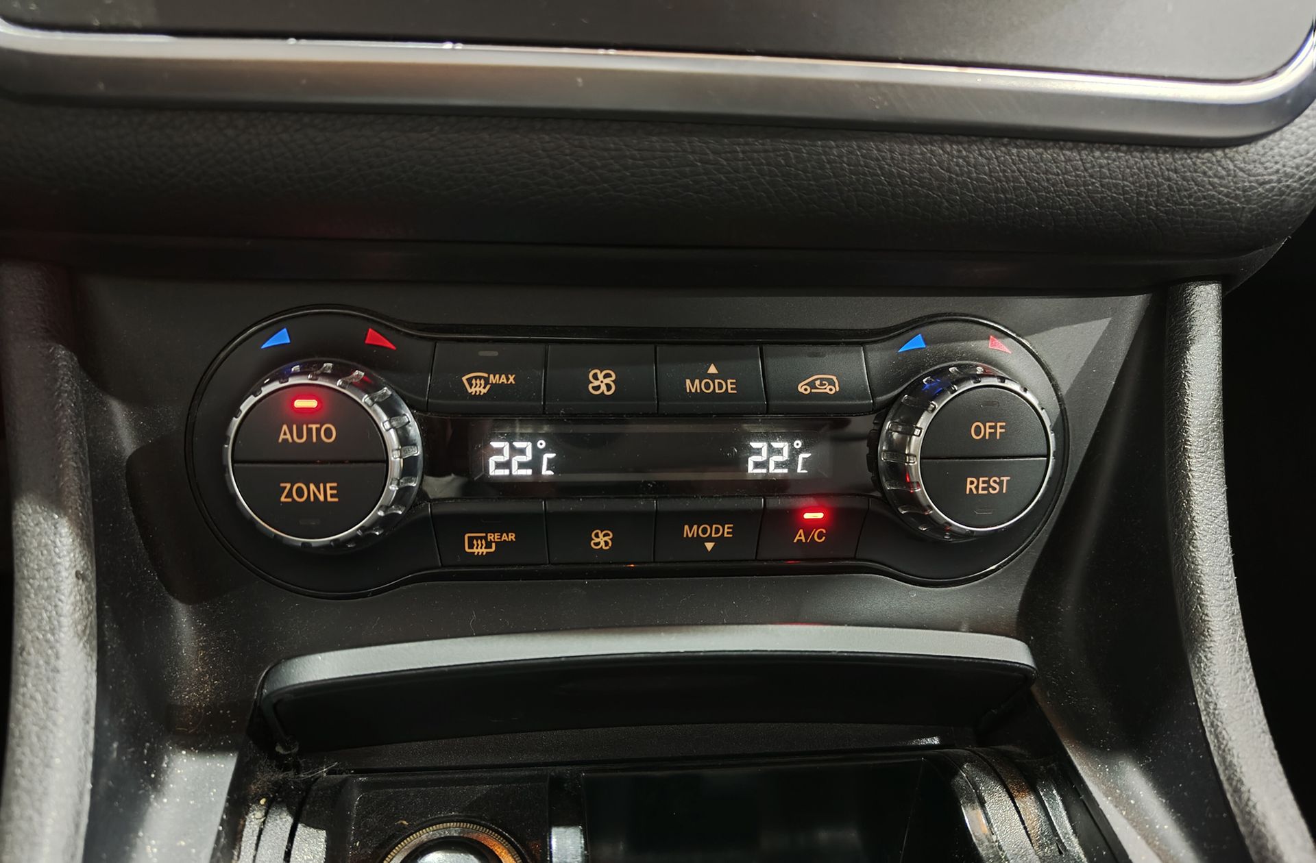 Mercedes-Benz GLA 220 CDI Edition 1 - foto 20