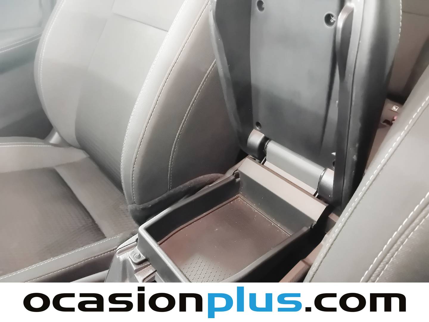 Foto Nissan QASHQAI Nissan Qashqai DIG-T 140 mHEV N-Connecta 4x2 (140 CV)