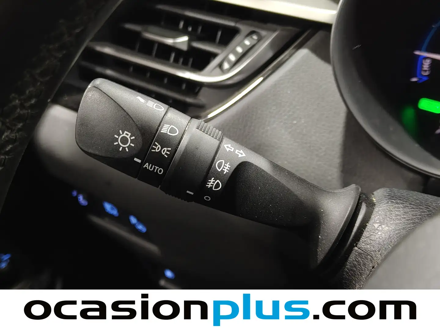 Foto Toyota C-HR Toyota C-HR 1.8 125H Style Plus (122 CV)