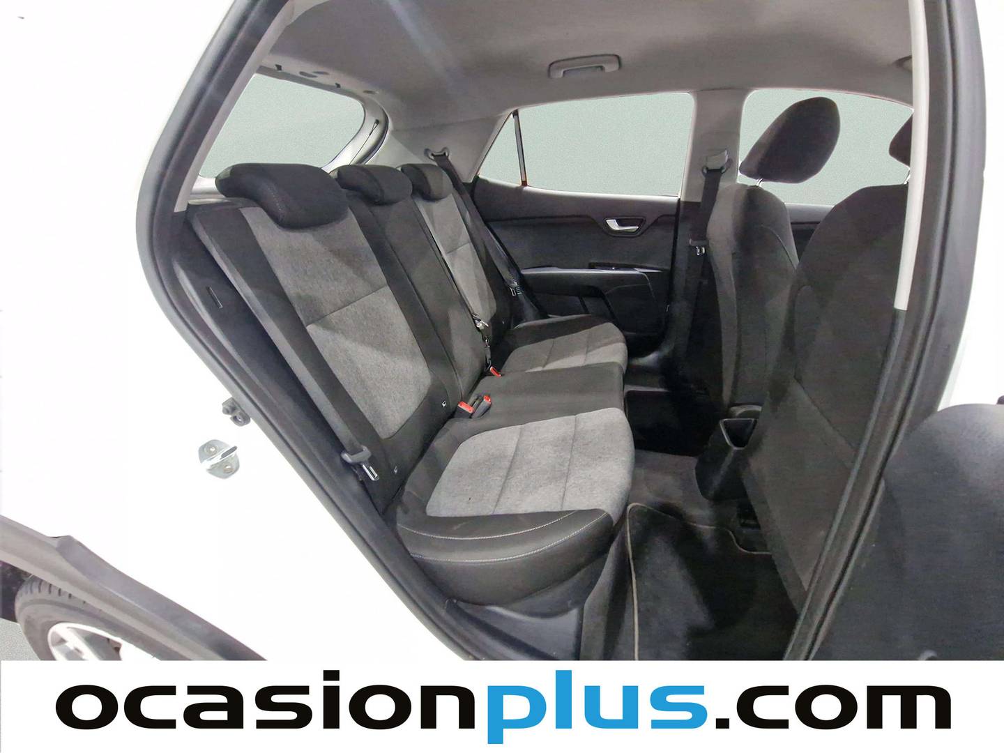 Foto KIA Stonic Kia Stonic 1.0 T-GDi MHEV Concept (100 CV)