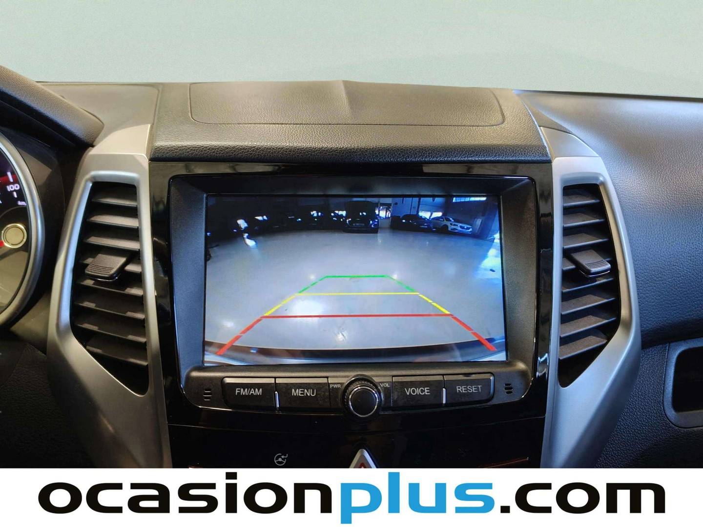 Equipamiento del SsangYong Tivoli SsangYong Tivoli D16T Premium 4x2 (115 CV)